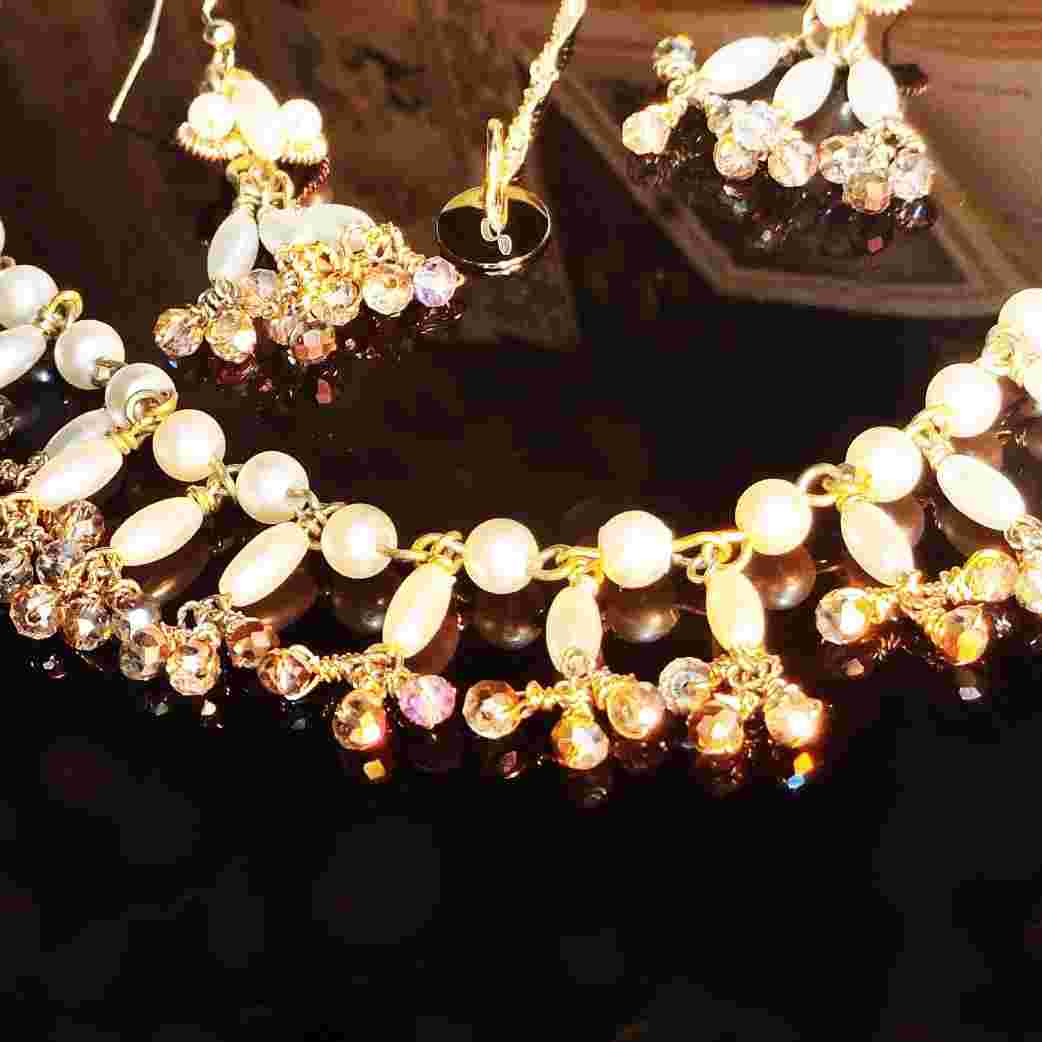 Parure Collier et Boucles D'oreilles en Perle - Sanyoura Collec Perl A1