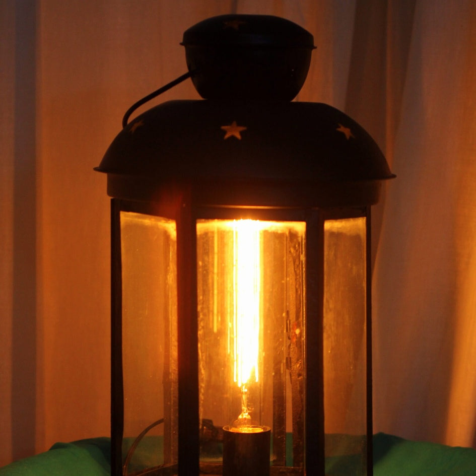 Lampe de jardin élégante pour sublimer vos espaces extérieurs