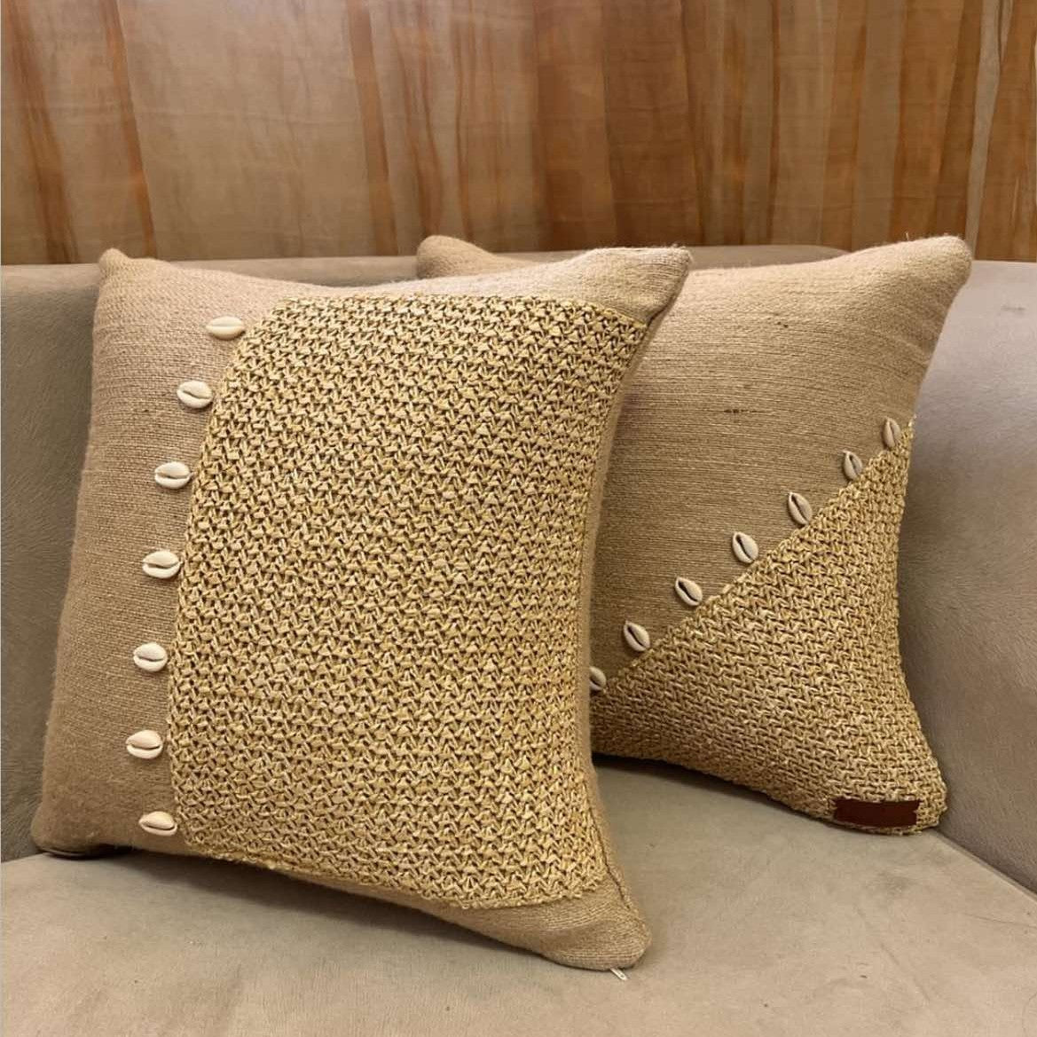 Coussin en jute naturelle et raphia - Une pièce