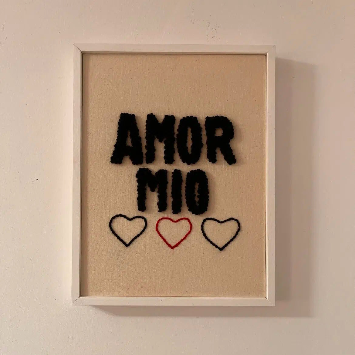 Tableau Amor mio brodé a la main
