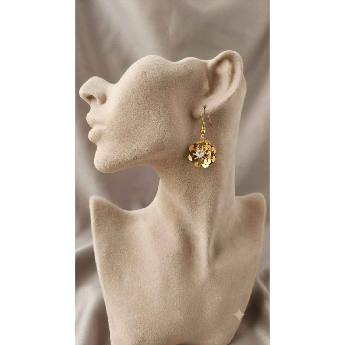 Boucles d'oreilles dorées éclatantes pour un style unique