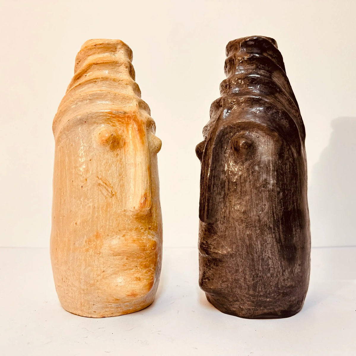 Pot décoratif visage sculpté – Artisanat unique et élégant