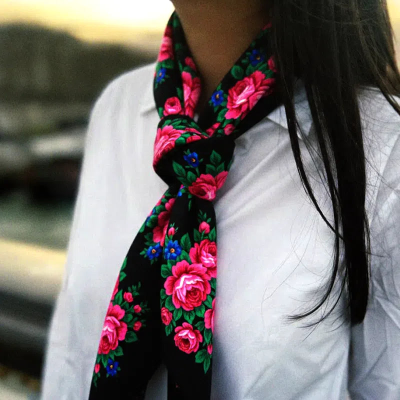 Foulard floral exclusif pour un style élégant et unique