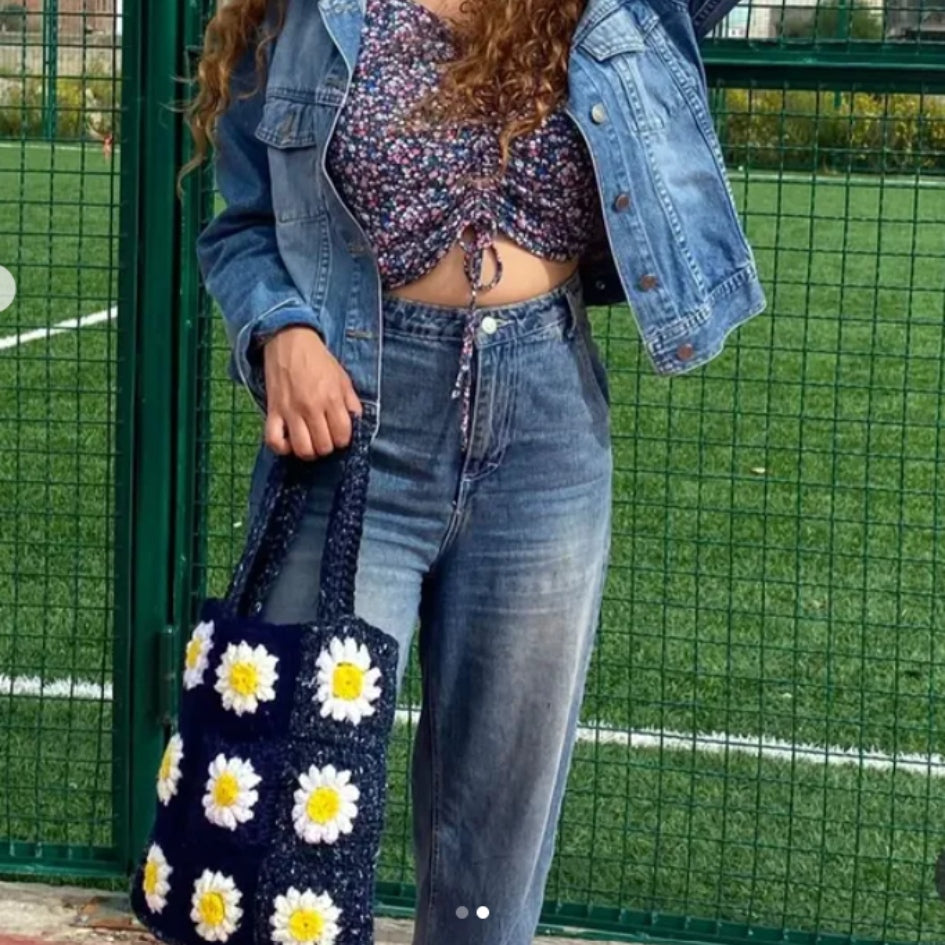 Tote bag original fait main avec marguerites upcyclées