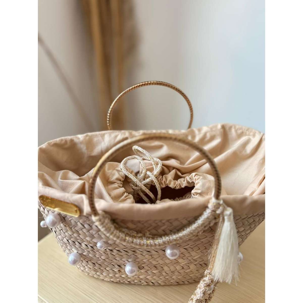 Couffin paille beige décoré de perles et crochet premium