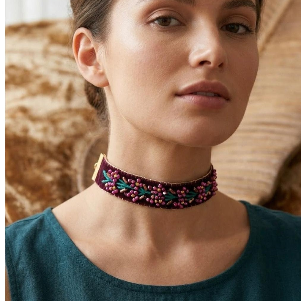 Collier bohème unique en velours pour un style éclatant
