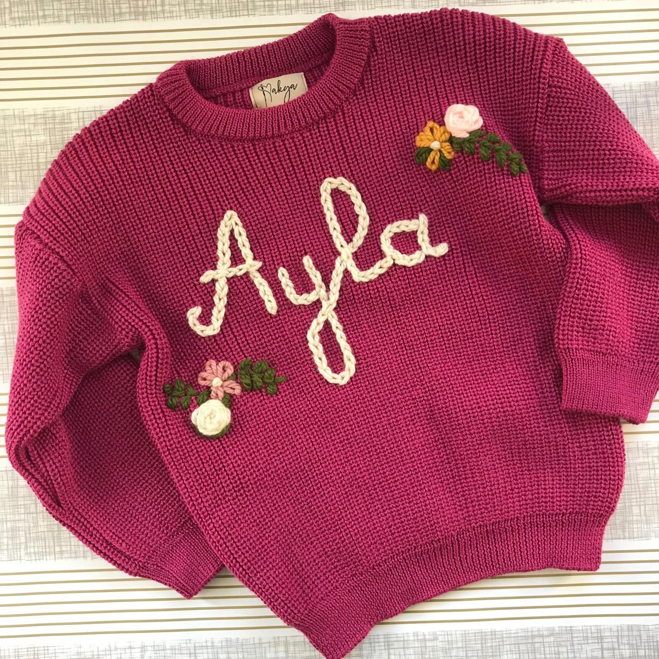 Pull rose à motifs floraux personnalisable avec un prénom, Tricot en laine et coton