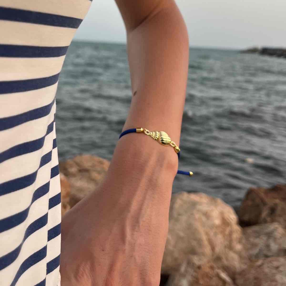 Bracelet bleu ajustable cocuages pour un style unique et élégant