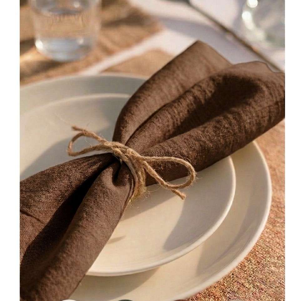 nappe en lin élégante pour repas raffinés jusqu'à 6 personnes