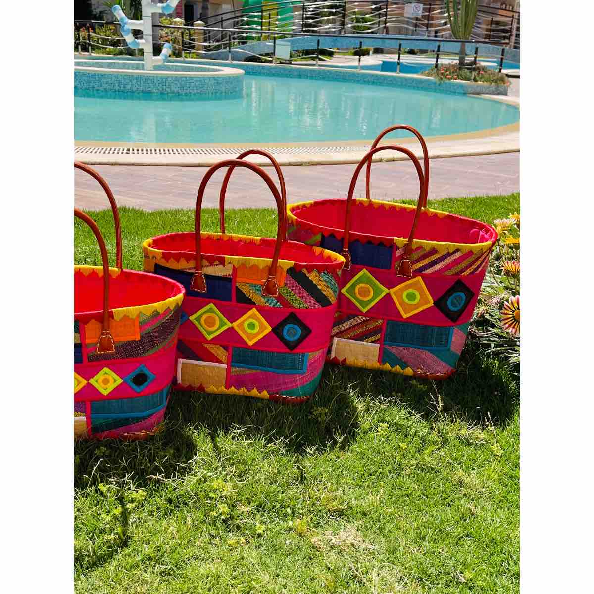 couffin raphia brodé main luxe avec anses cuir irrésistible