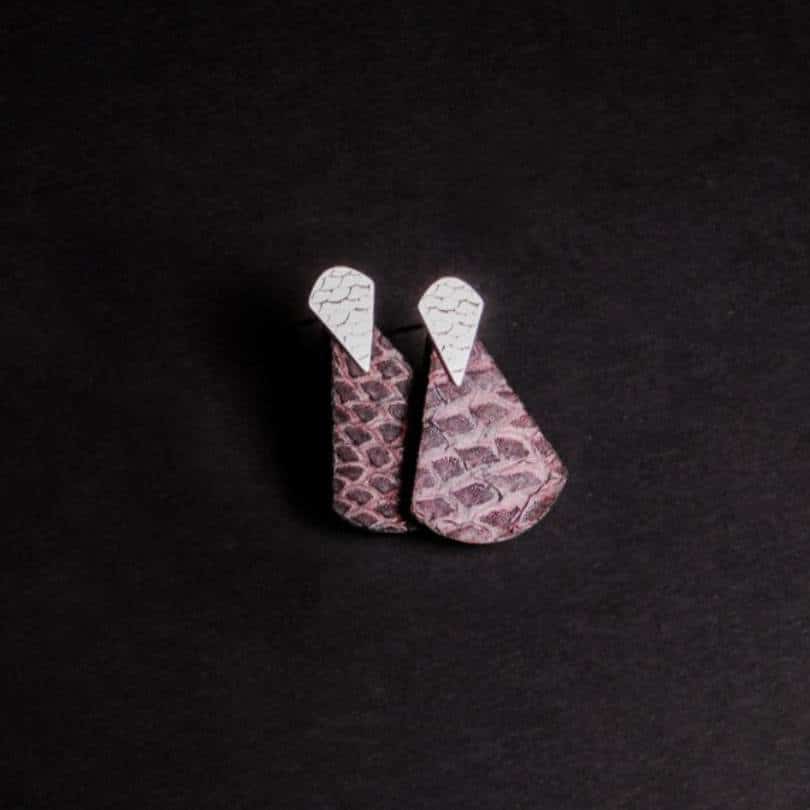 Boucles d'oreilles en cuir de peau de saumon "Triggerfish Purpura"