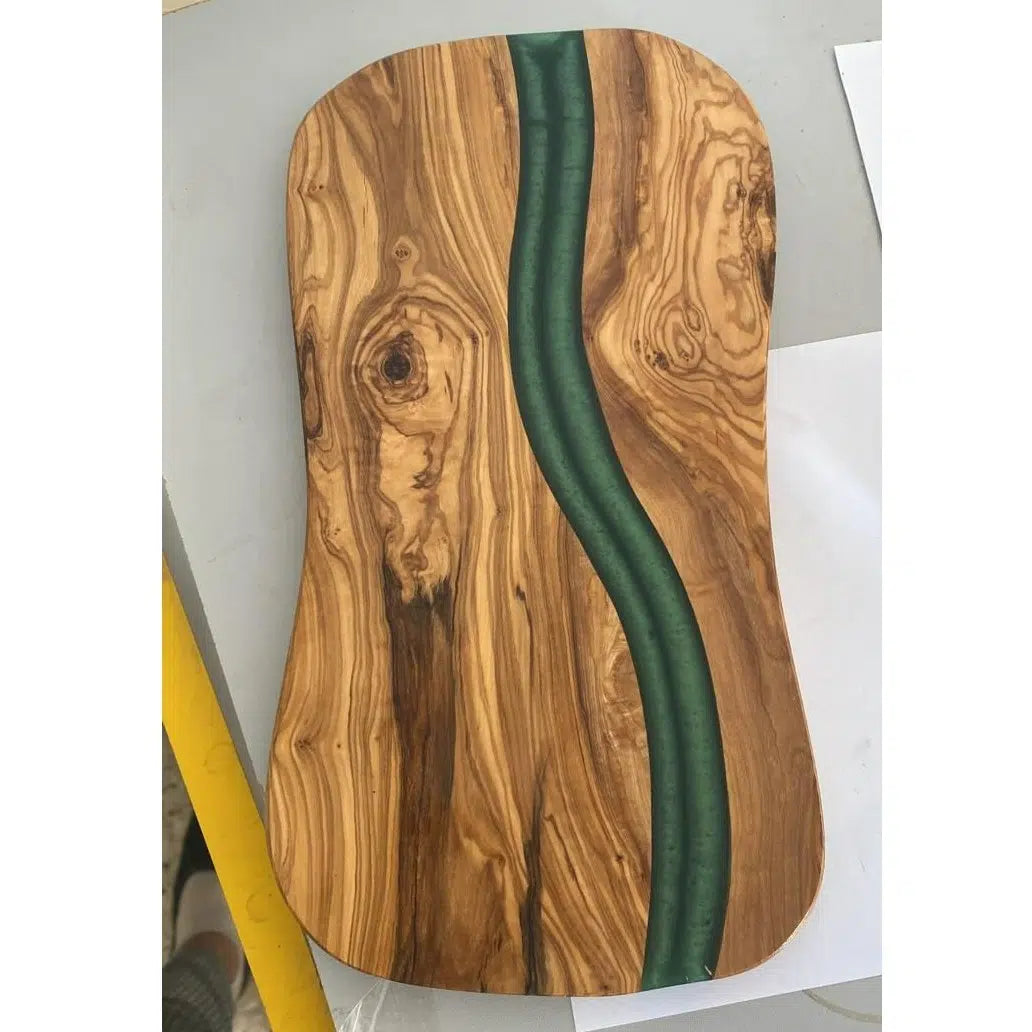 Planche À Découper Résine Bleue Bois d'Olivier - Élégance Artisanale