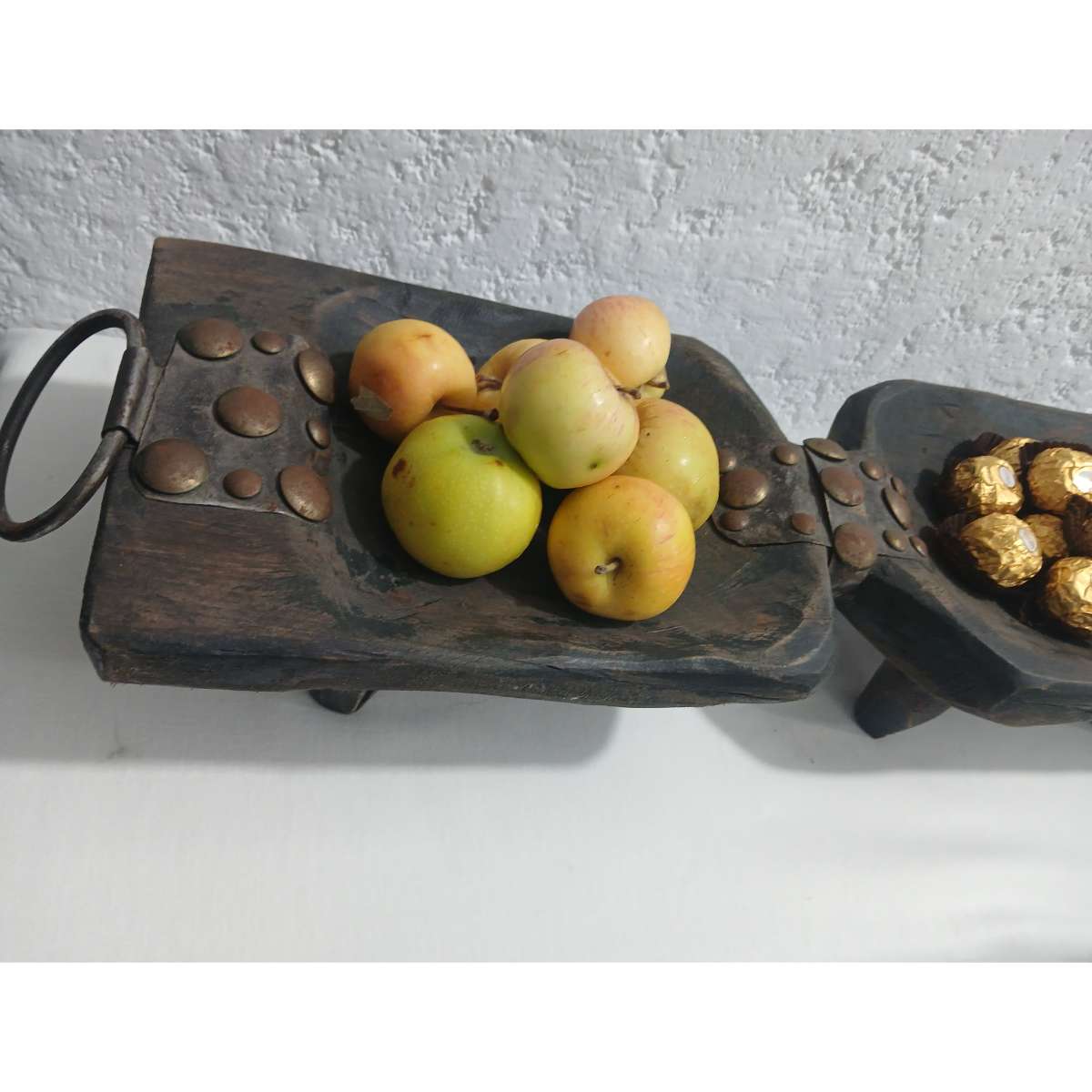 Plateau bois premium 86 x 18 x 10 cm pour une table élégante