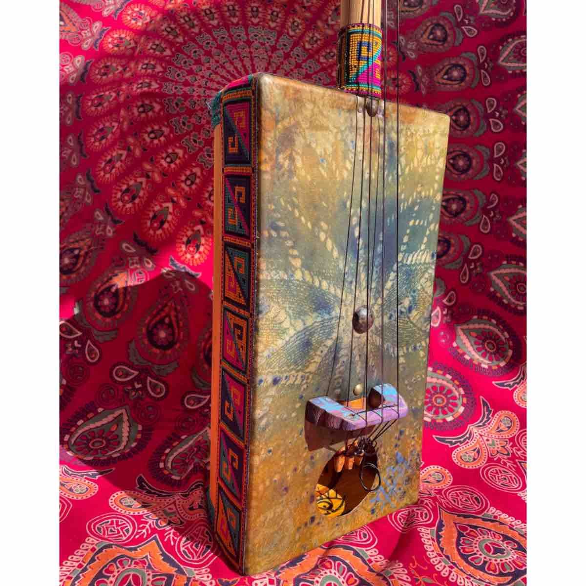 Gambra artisanale africaine peinte à la main en bois