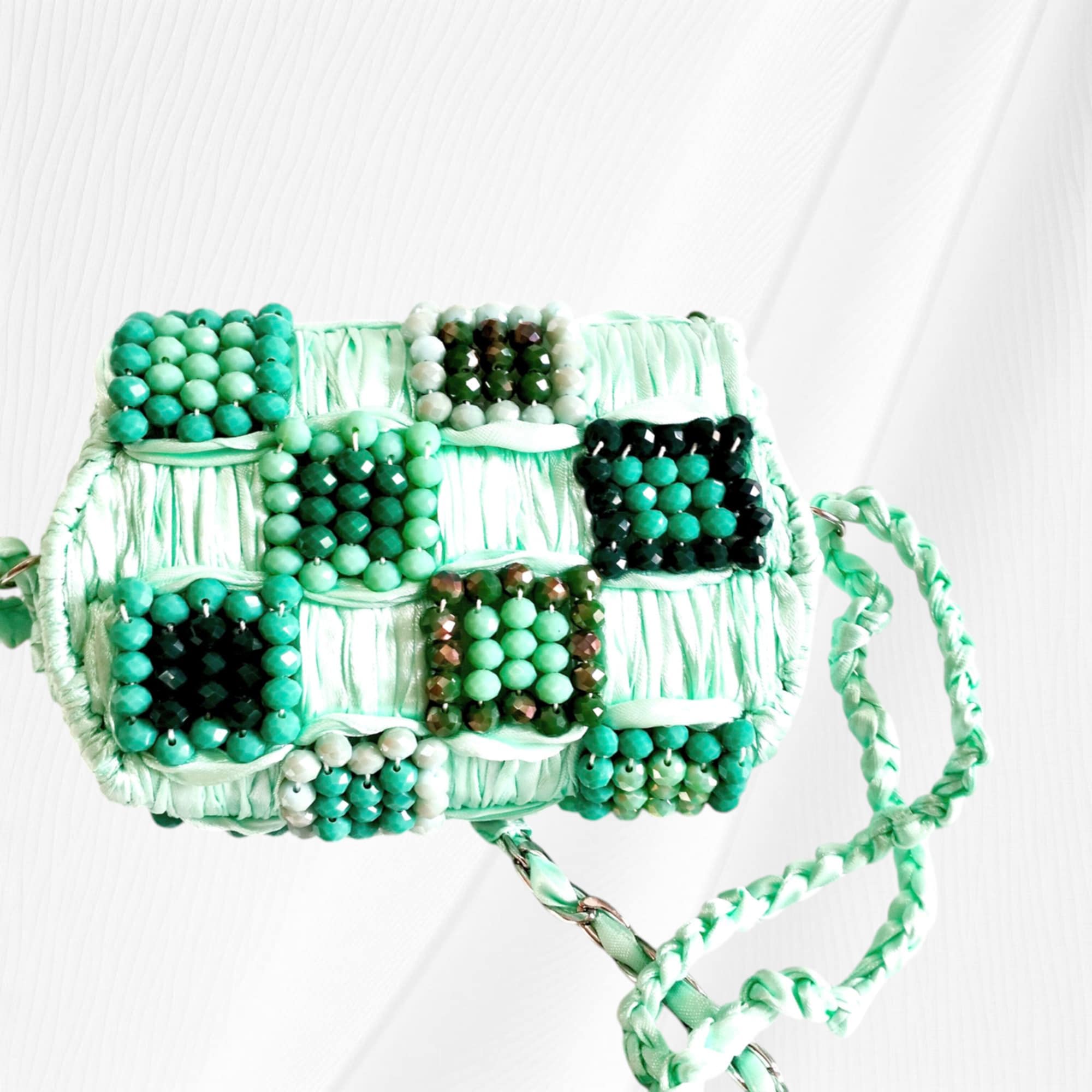 Sac de Soirée Vert Pastel – Fait Main & Recyclé