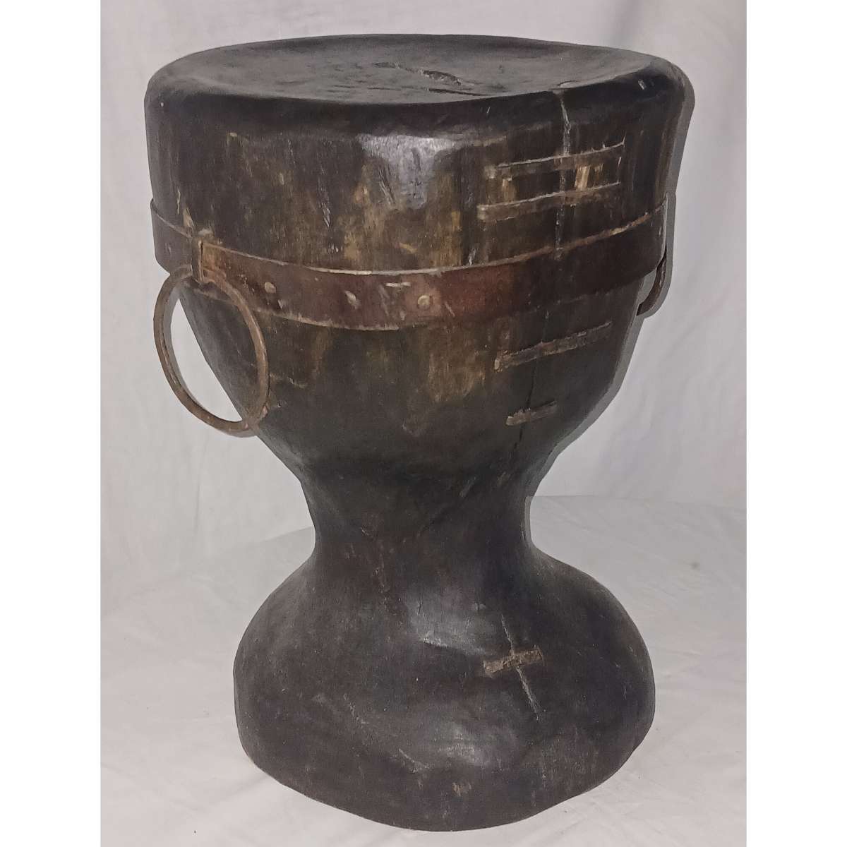 Tabouret africain unique pour un style élégant et authentique