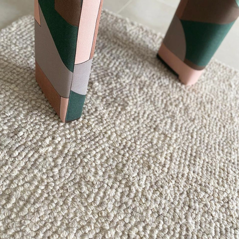 Tapis bouclette CURL en laine naturelle – Personnalisable en Coton ou soie végétale
