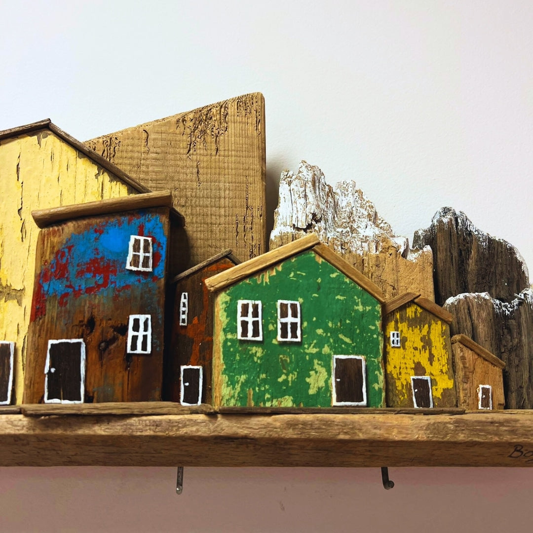 Tableau décoratif multicolore en bois upcyclé (vert, jaune bleu)