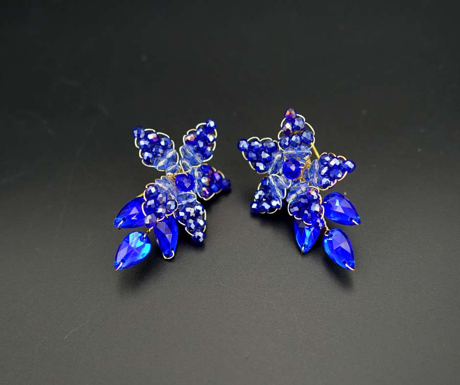 Boucles d’oreille pour mariée, couleur bleu , modèle fleure