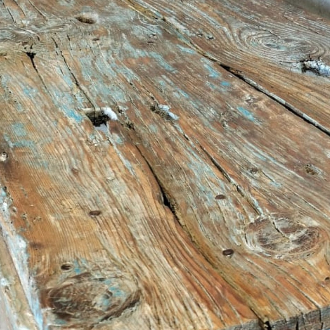 Table en bois upcyclé, meuble artisanal unique