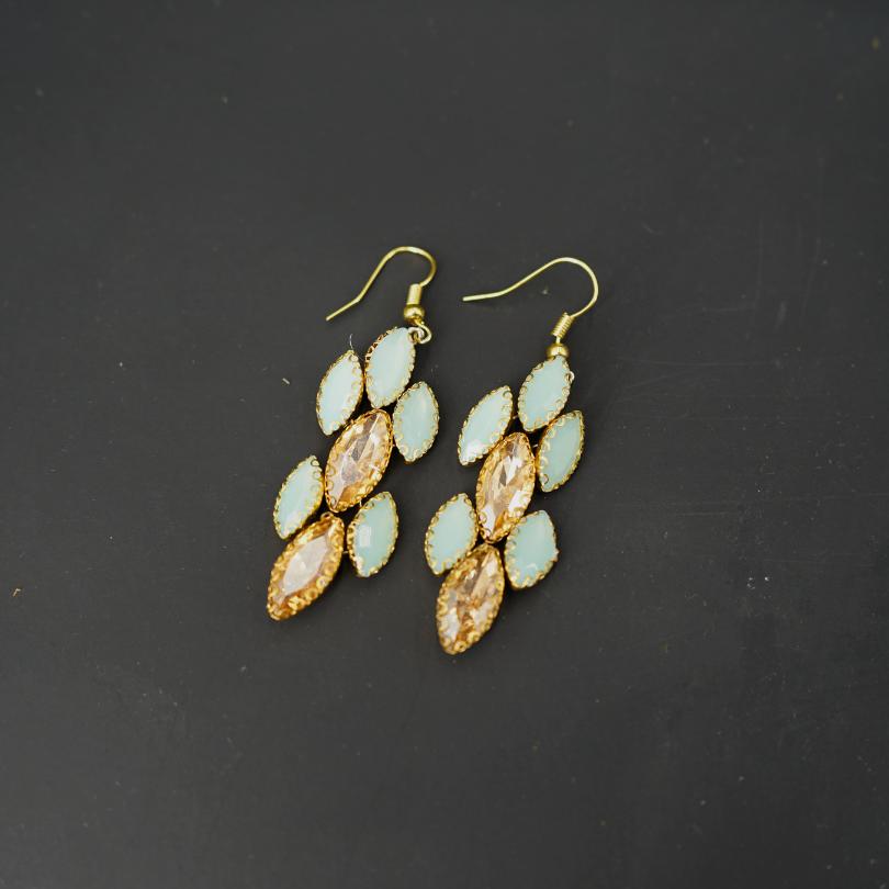 Boucles d'oreilles bleu vert ,boucles d'oreilles pendantes en cristal, boucles d'oreilles de mariée, boucles d'oreilles bleues, boucles d'oreilles longues en cristal