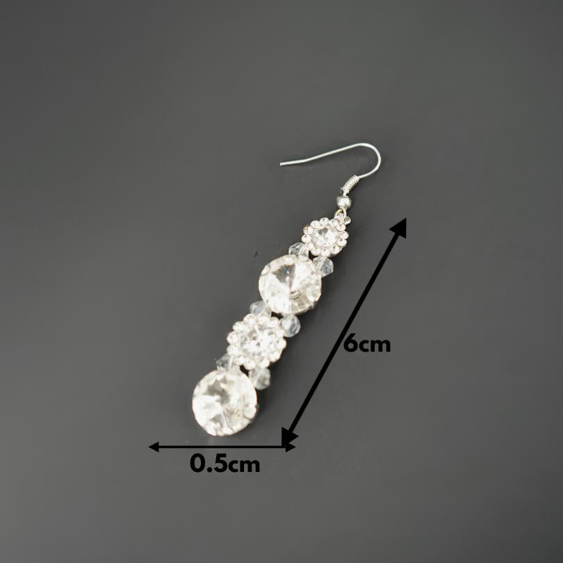 Boucles d'oreilles de mariée en forme circulaire , bijoux de mariée, boucles d'oreilles longues en cristal, Boucles d'oreilles en cristal blanche