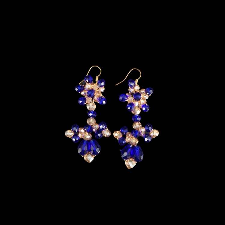 Boucles d'oreille bleu turquois et doré , en forme de petites fleurs  pour soirées, mariages