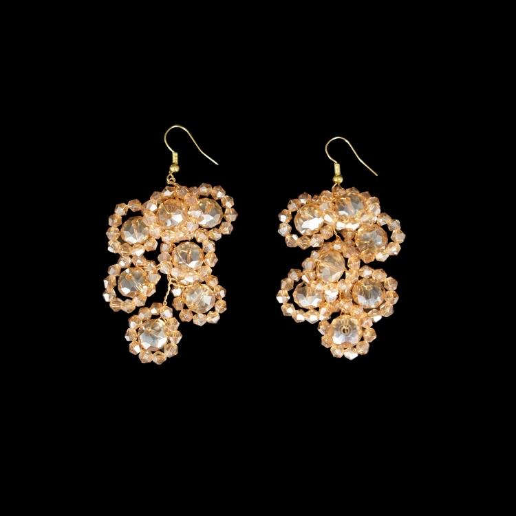 Boucles d'oreille dorée pour mariée, modèle branche de cercles