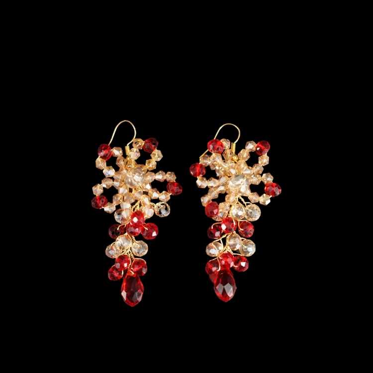 Boucles d'oreille rouge et doré  pour soirée , modèle fleur