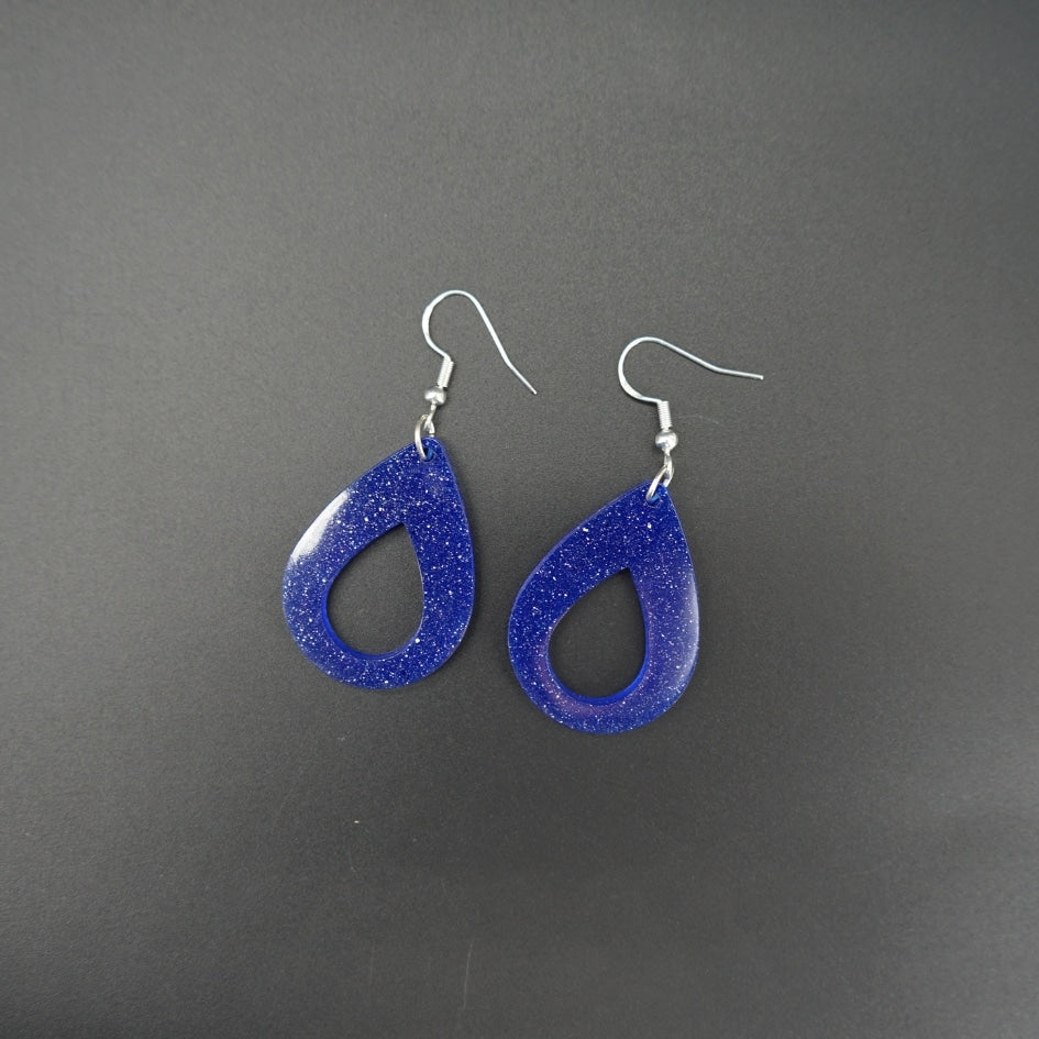 Boucles d'oreilles en résine bleue - Design goutte scintillante fait main