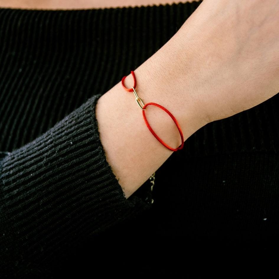 Bracelet rouge unisexe ajustable au style doré irrésistible
