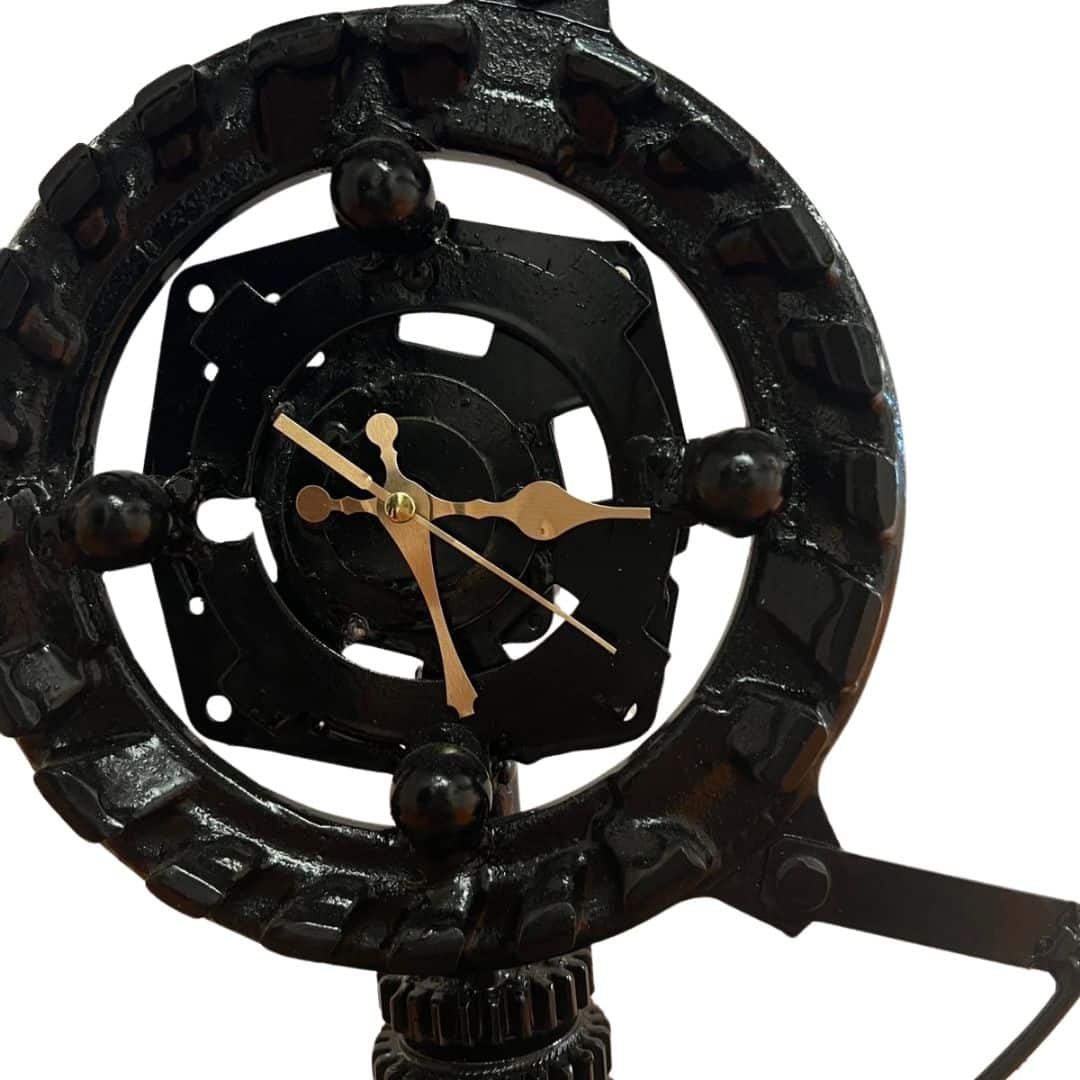 Montre Circulaire Upcyclée - Éclat Indus &amp; Écolo