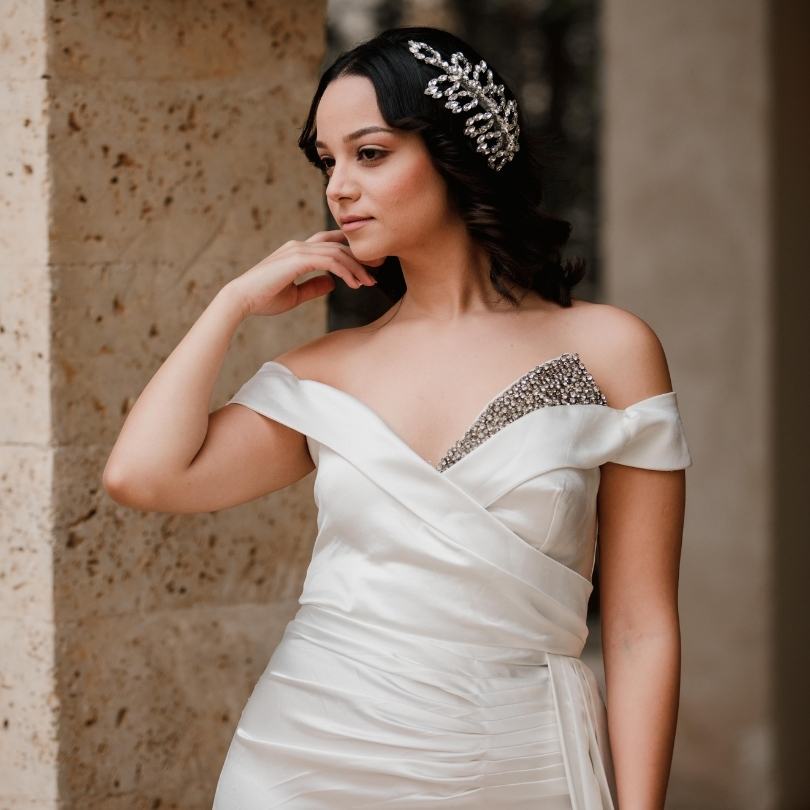 Broche de cheveux de mariée en strass, Pièce de cheveux de mariage, Halo de cheveux en cristal, Vigne de cheveux de mariée en argent, Accessoire de cheveux de mariée