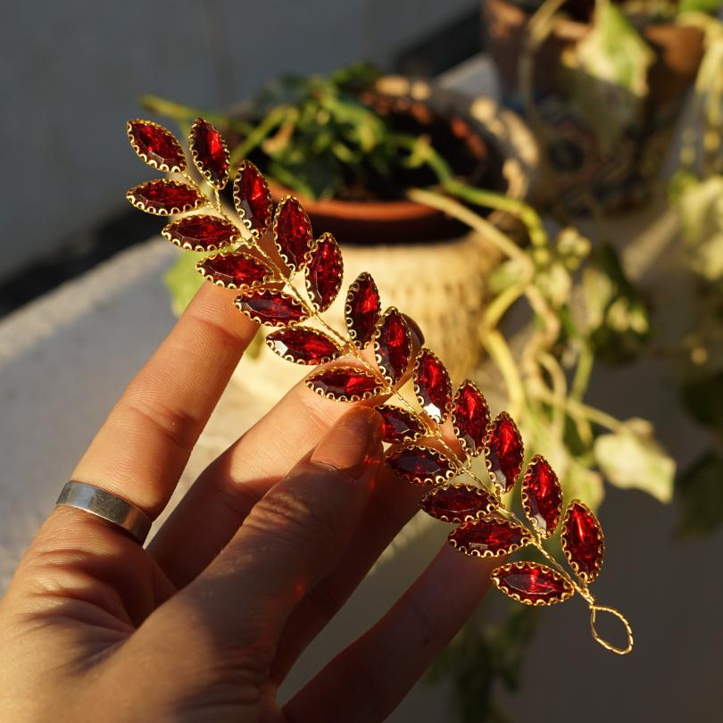 Broche à feuilles rouge , accessoires de cheveux de mariage rouge, morceau de cheveux de mariée, accessoires de cheveux de mariage, broche de cheveux de demoiselle d’honneur, broche de cheveux en feuilles