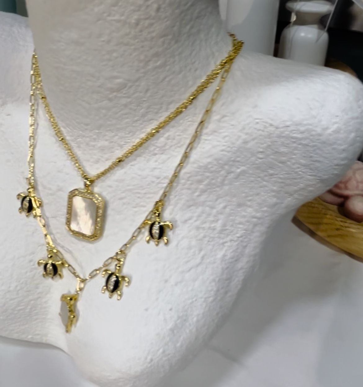 Collier 5 tortues avec chaîne en acier inoxydable