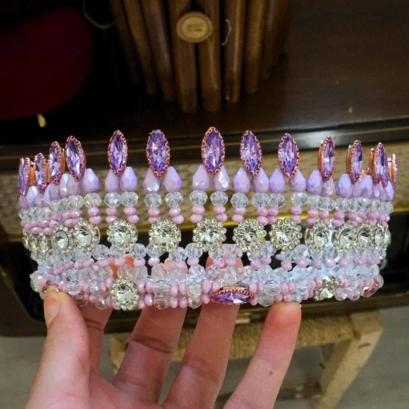 Couronne de Mariage couleur violet, modelé reine royale