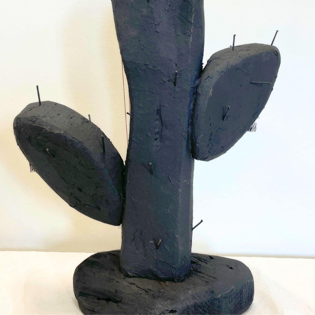 Porte-bijoux cactus en métal et bois upcyclés, création écoresponsable