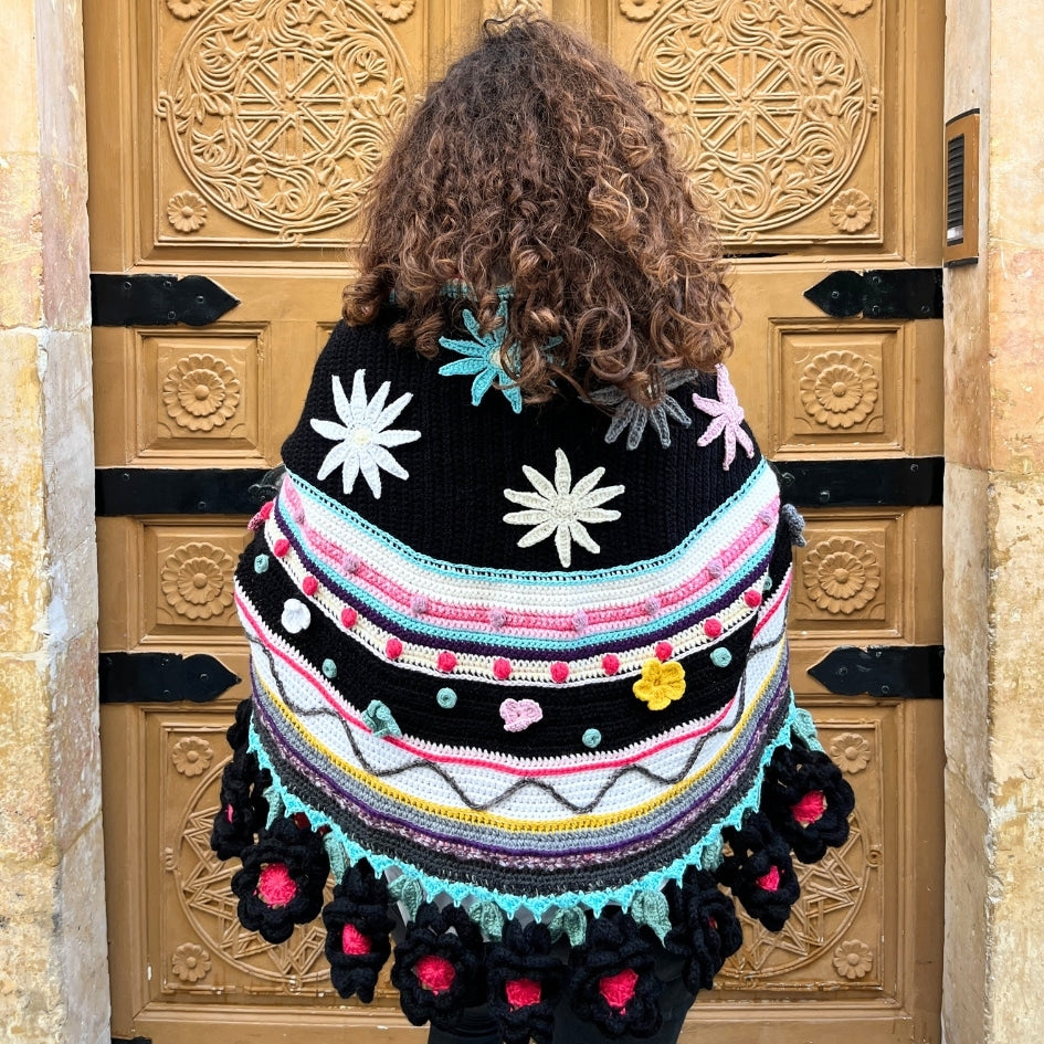 Cape en crochet multicolore faite main style mexicain