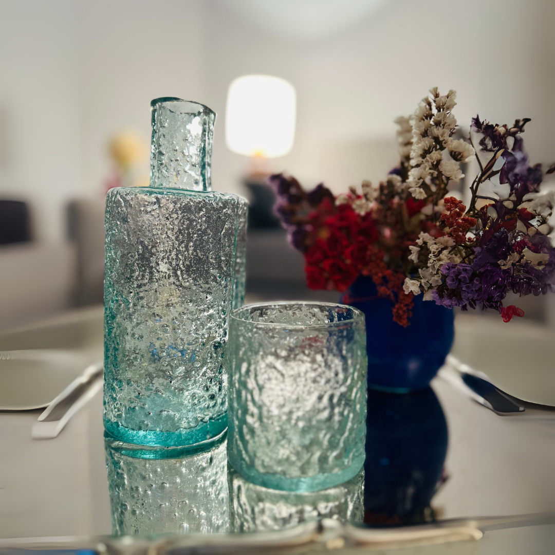 Carafe en verre recyclé soufflée à la main set exclusif 5 pièces