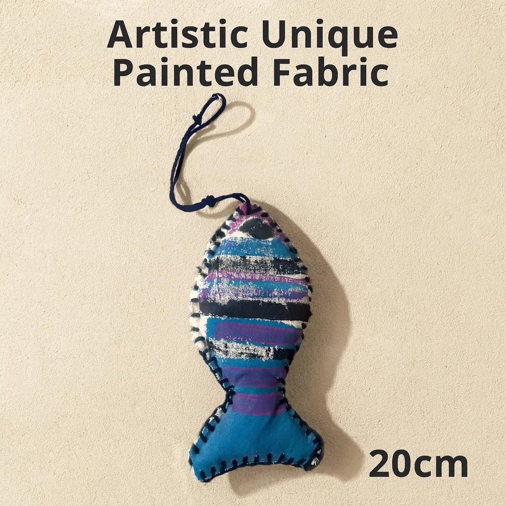 objet décoratif poisson en tissu peint à la main