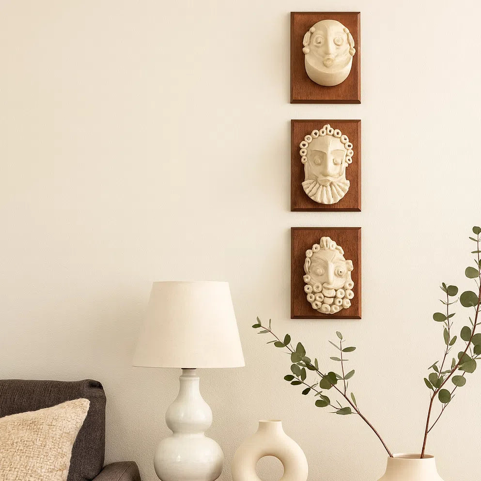 lot de 3 Masques carthaginois en pierre et acajou pour la décoration murale