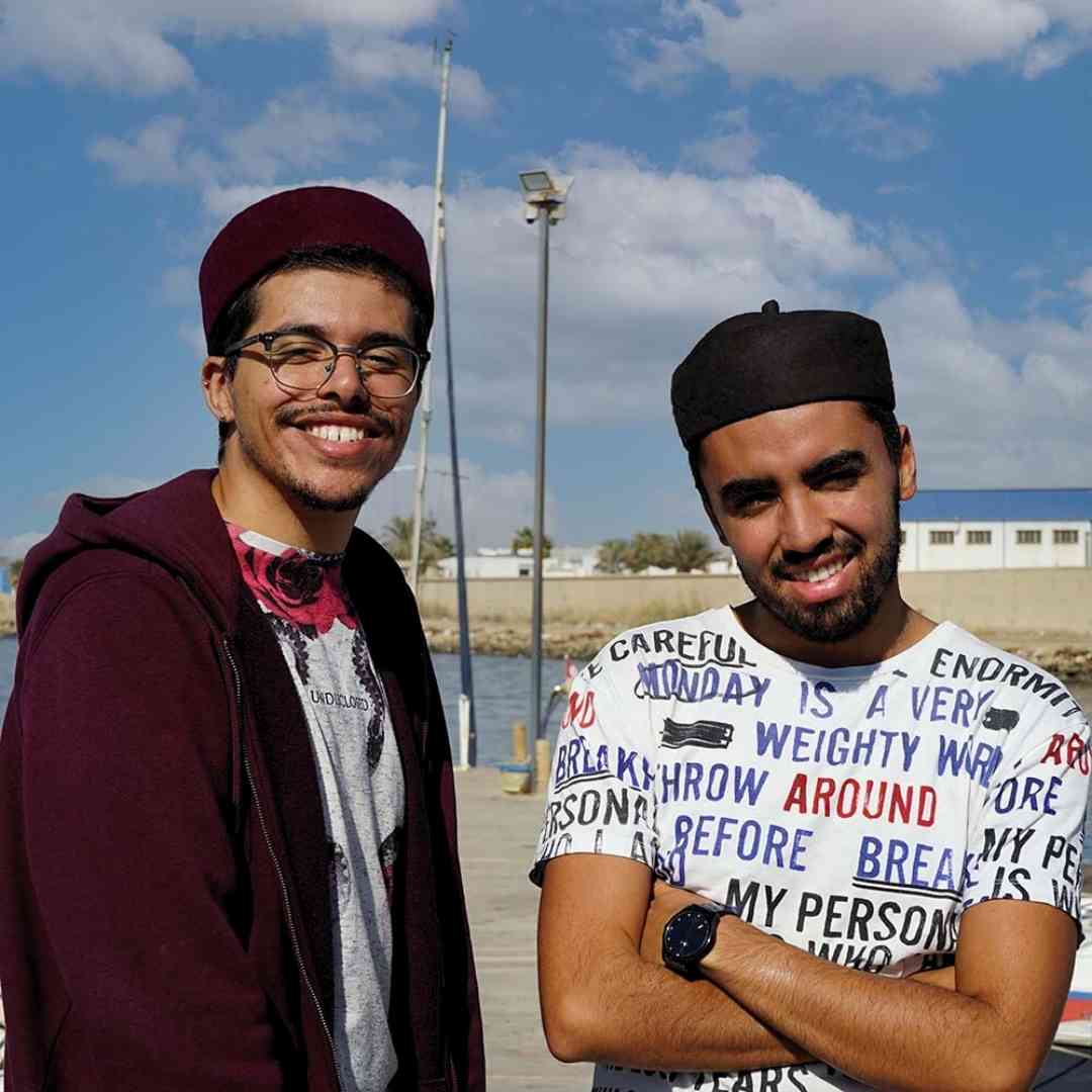 Chéchia noire artisanale en laine pour un style unique et élégant