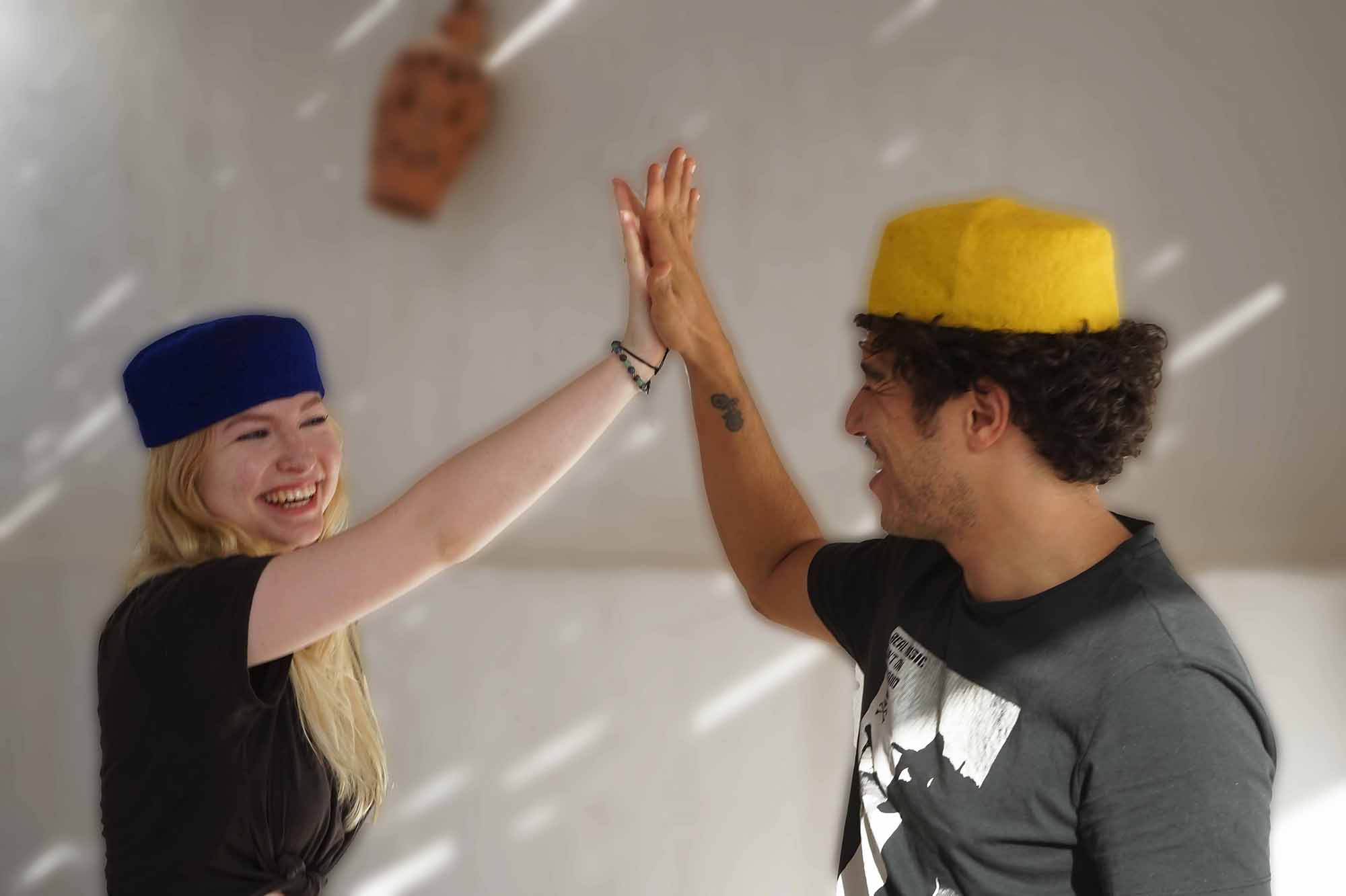 Chéchia Tunisienne Jaune Avec Pompon En Laine