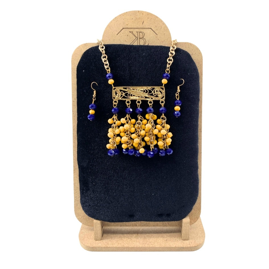 Collier traditionnelle tunisienne en doré avec des perles en jaune et bleu