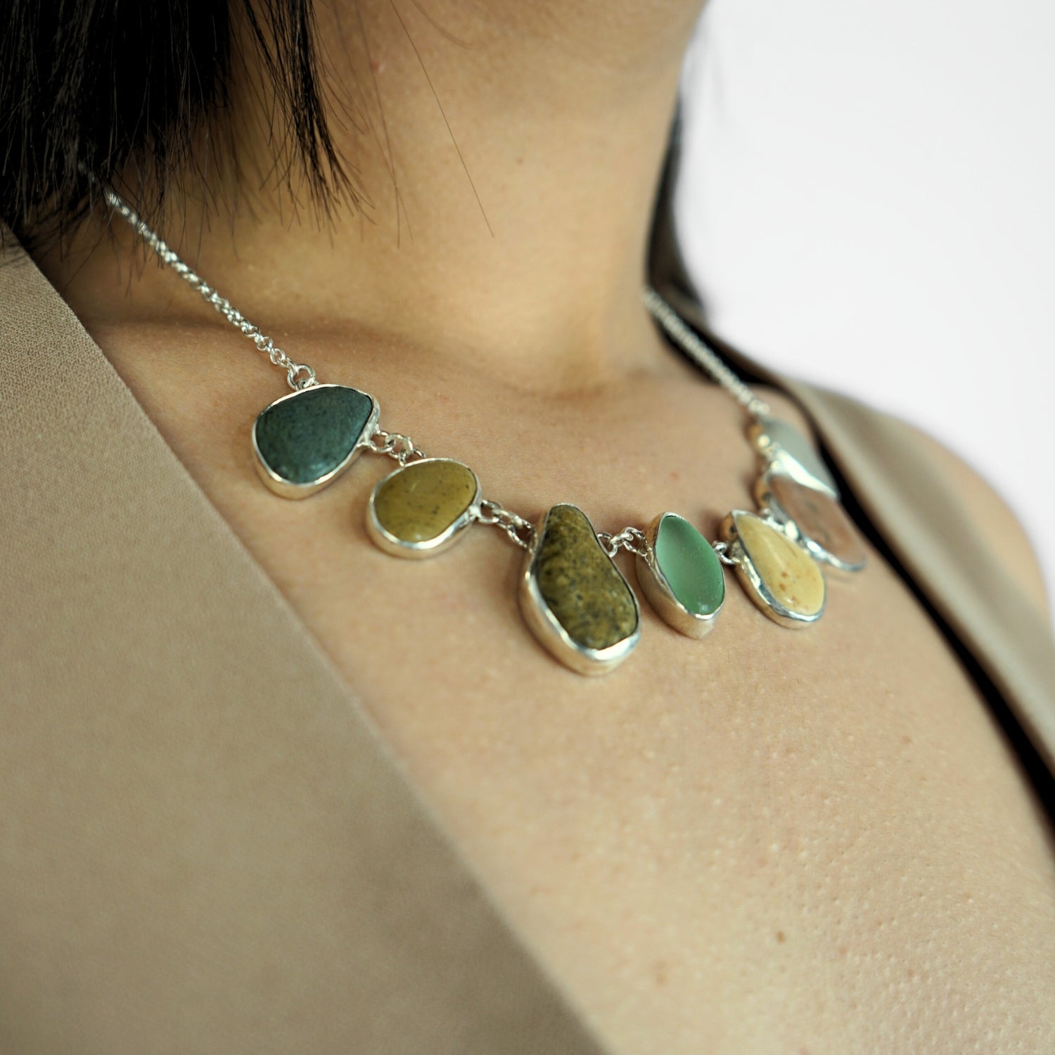 Collier en argent & pierres de mer , chic et unique !