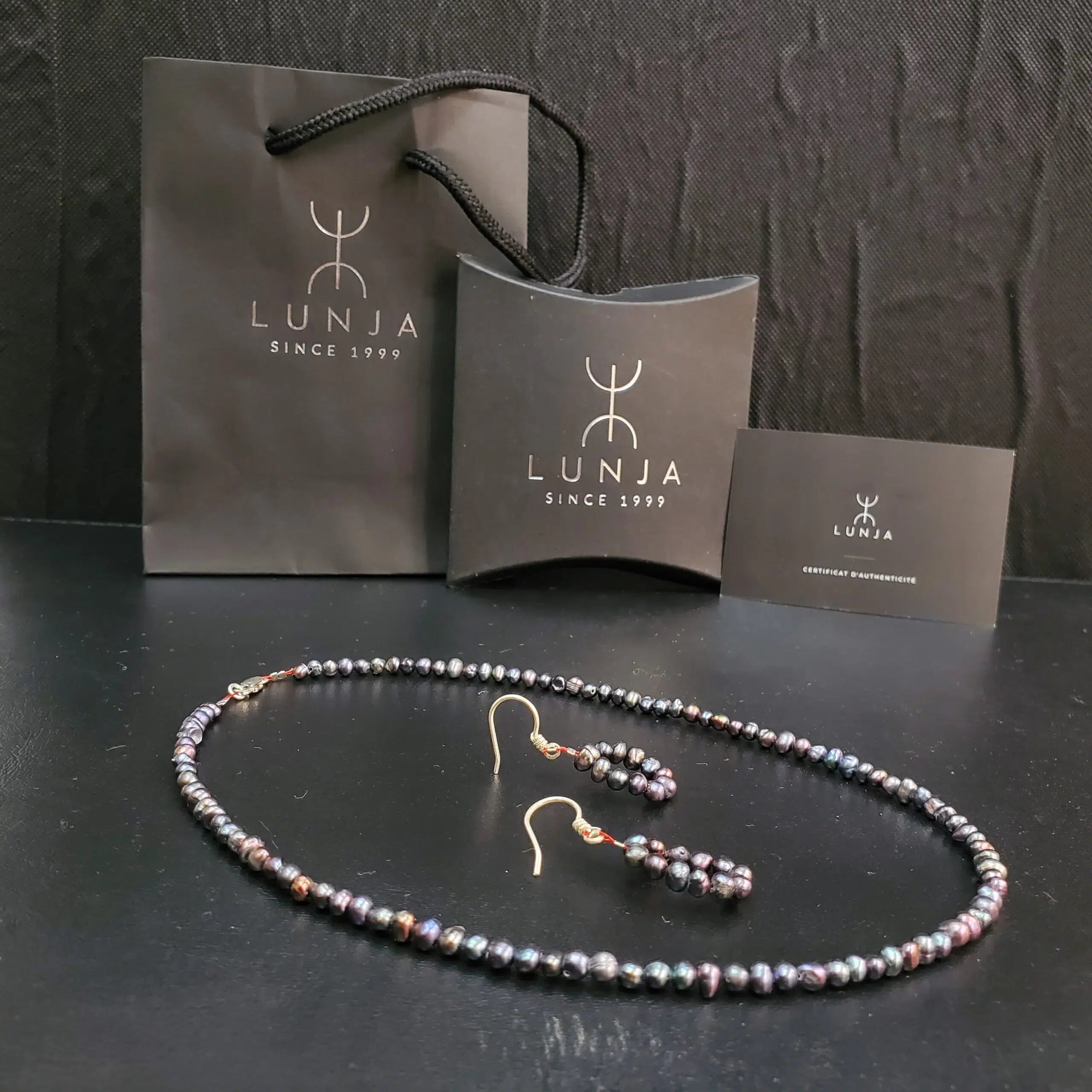 collier perles noires et boucles d oreilles en argent 925