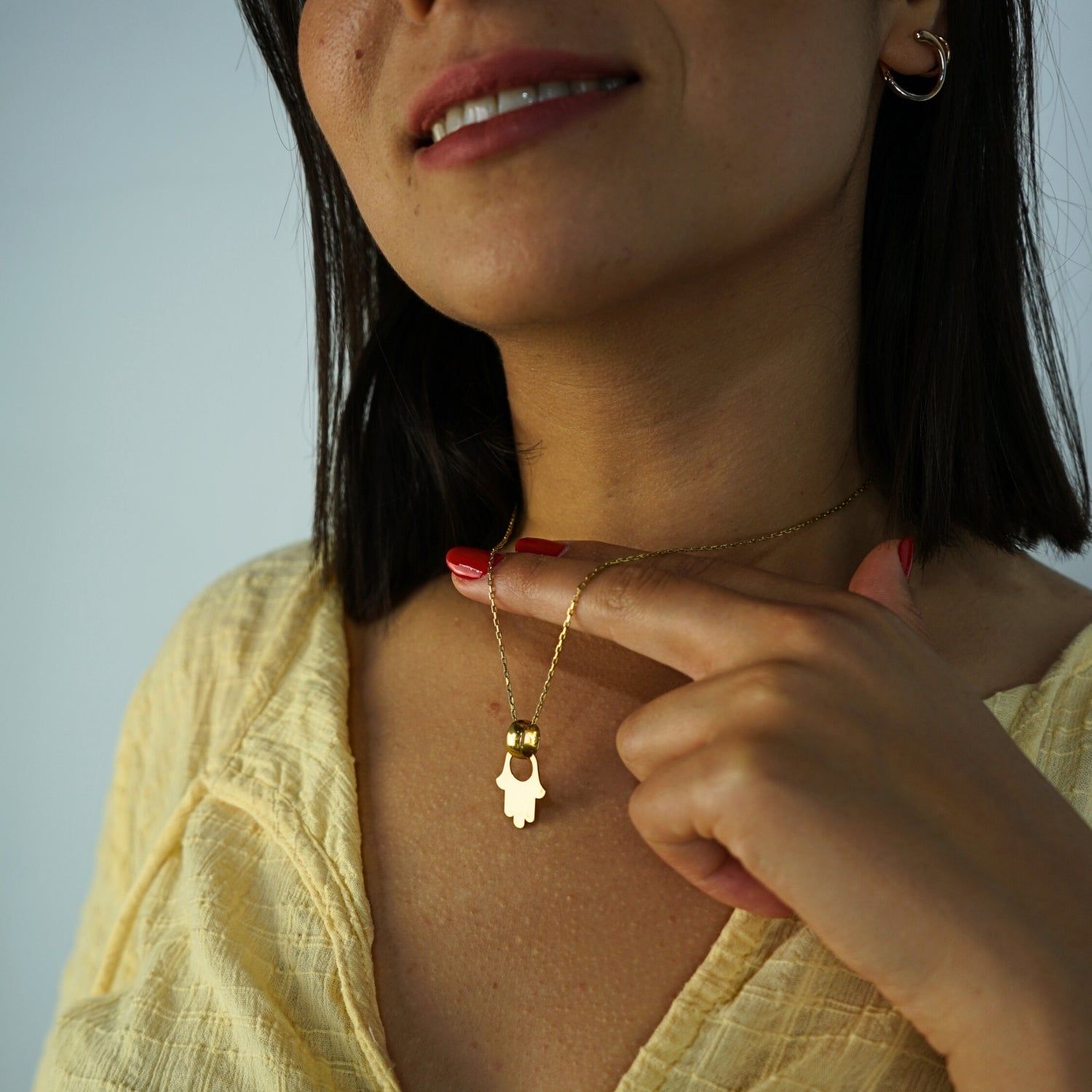 Collier argent plaqué or khomsa fin : l'élégance artisanale unique
