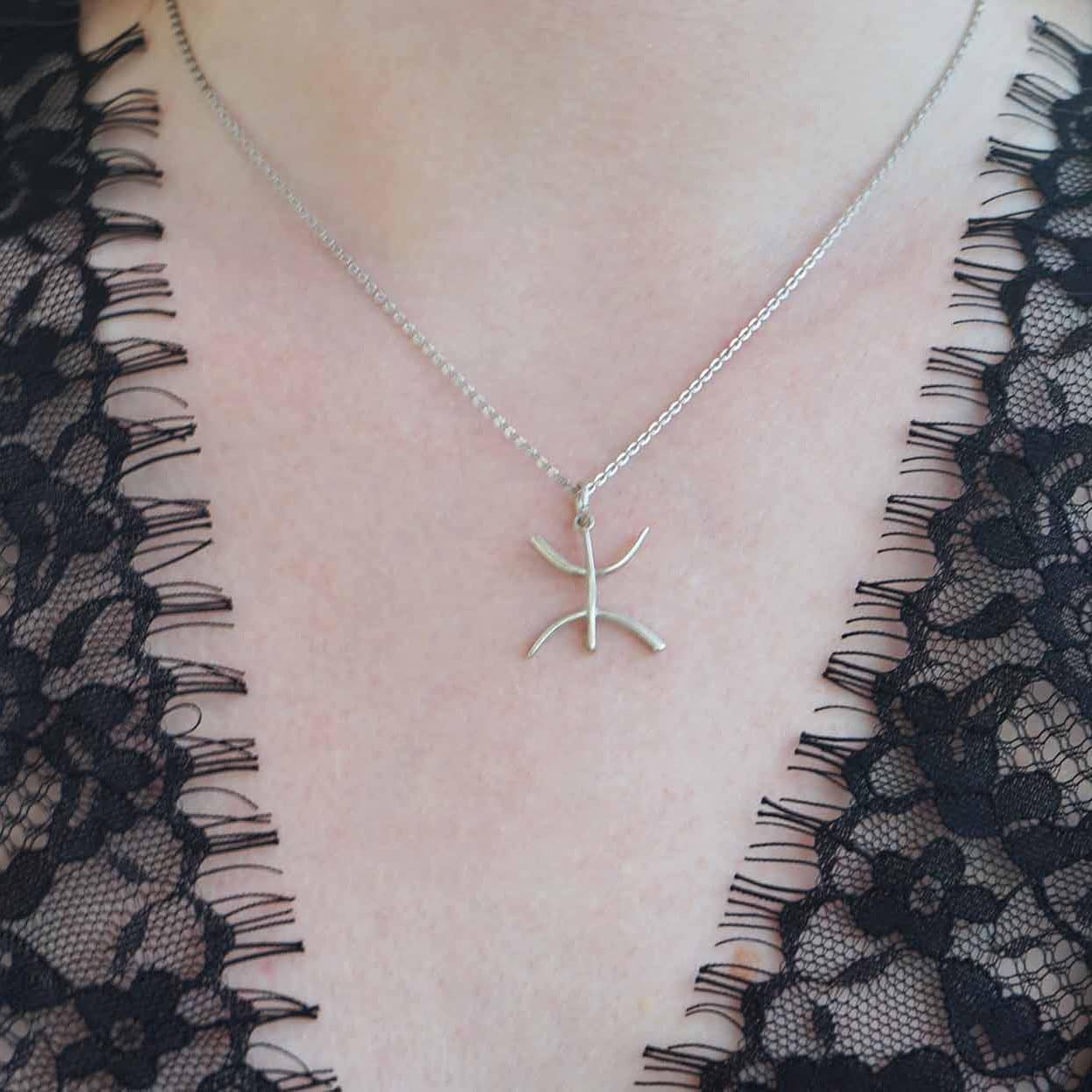 Collier Amazigh lettre Yaz en Argent pour femme
