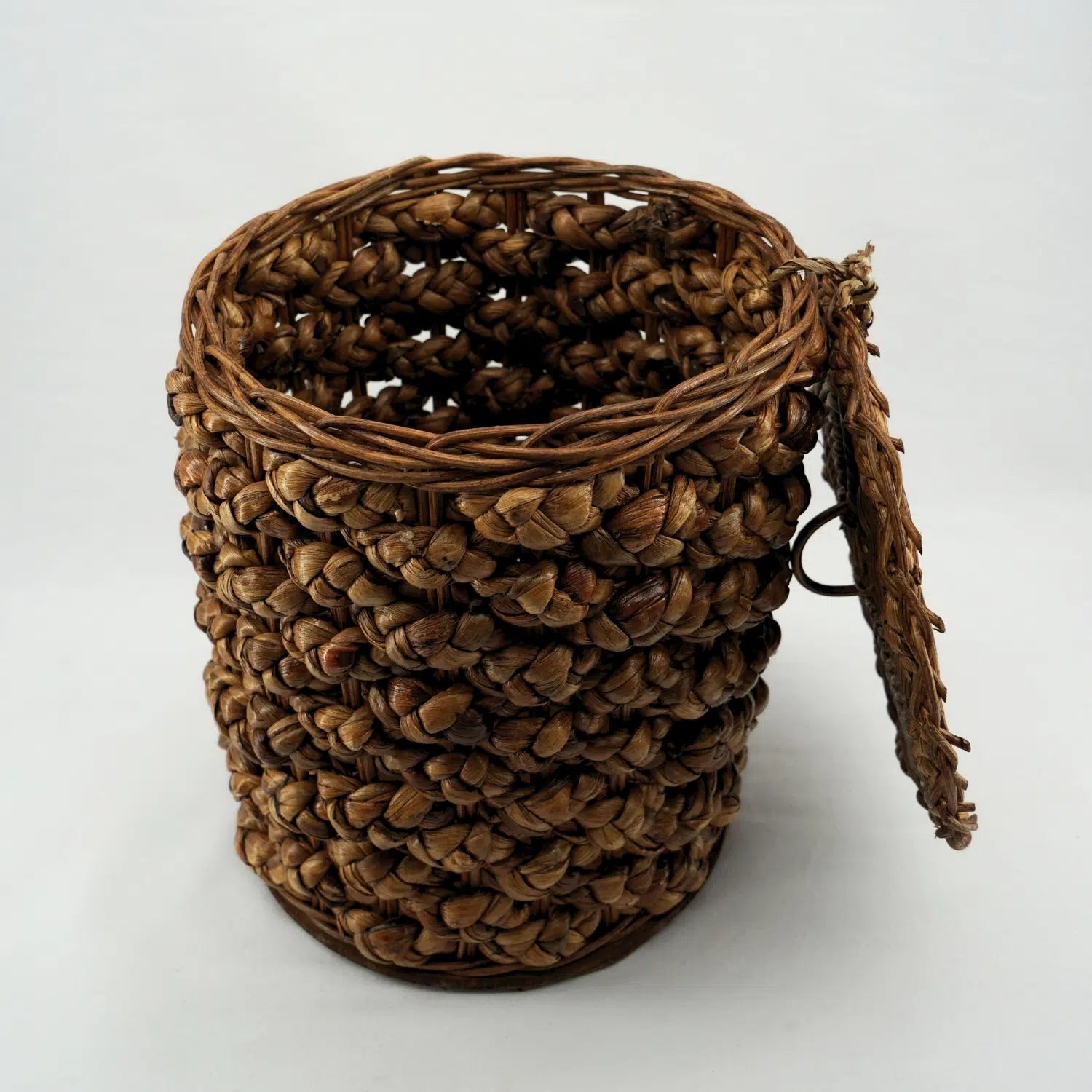 Corbeille papier premium en fibre végétale, élégance discrète 20cm