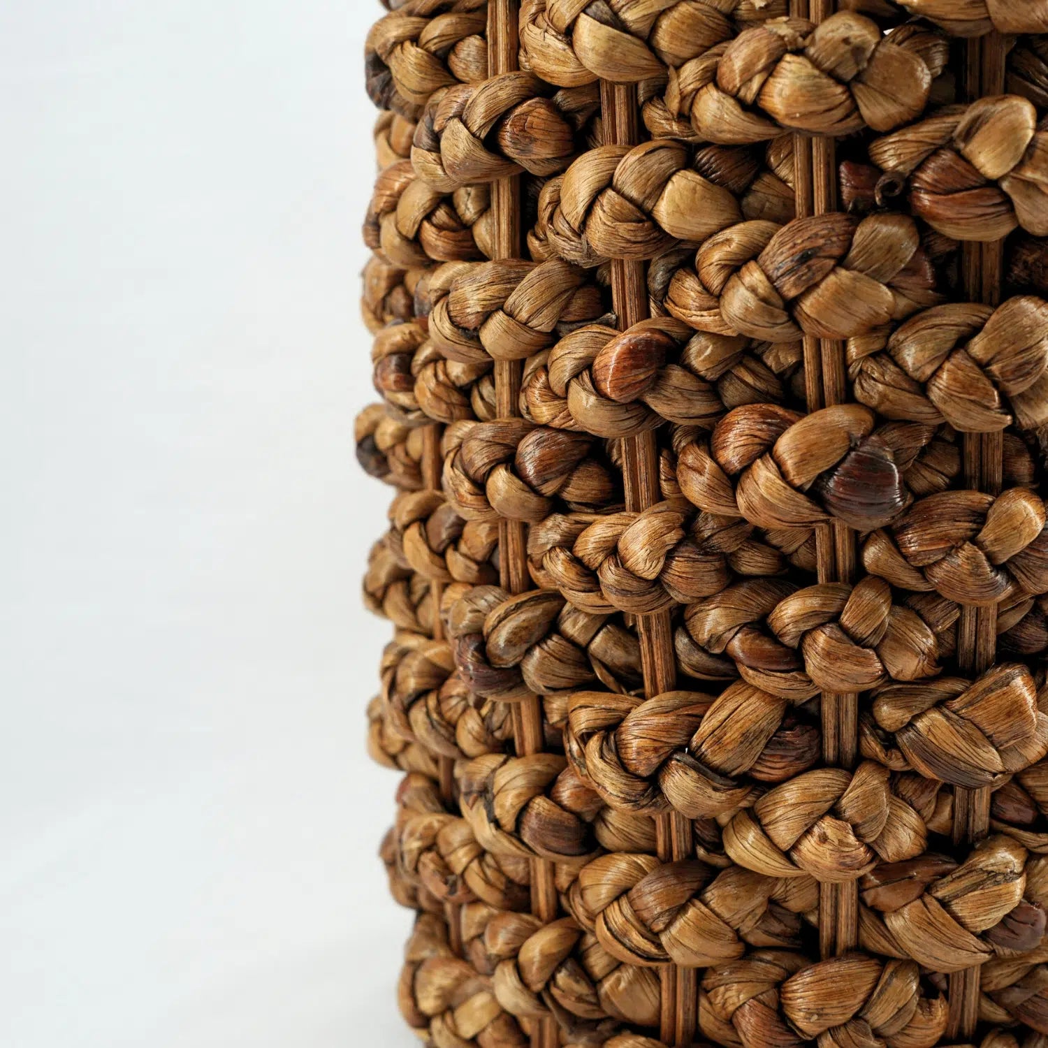 Corbeille papier premium en fibre végétale, élégance discrète 20cm